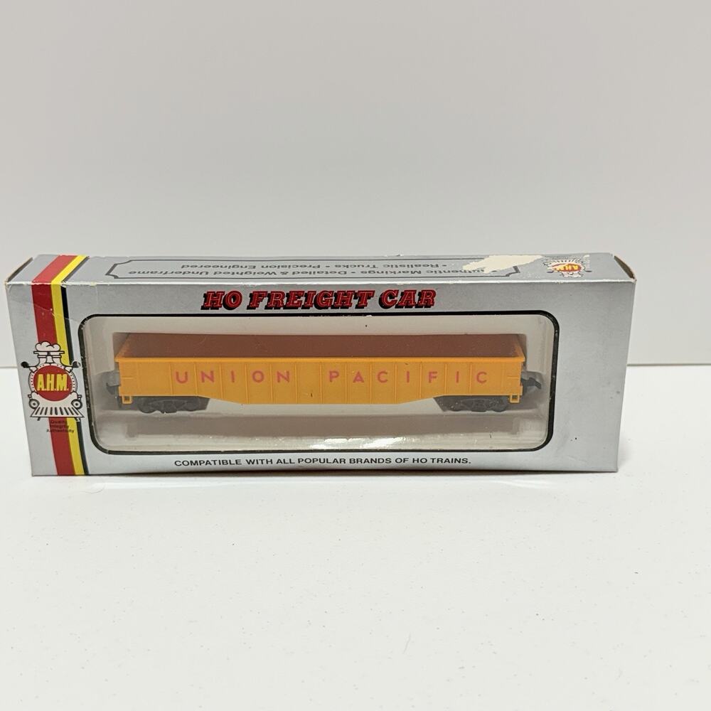 HO Trains Vintage AHM Union Pacific 50' Gondola